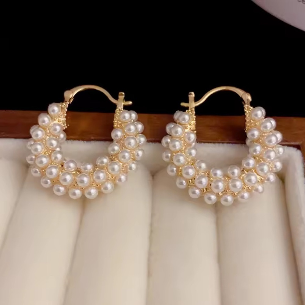 NEW! Elegant Vintage Pearl Hoop Earrings. A6-186 - Picture 2 of 8